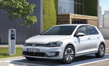 Volkswagen po investon në dyfishimin e kapacitetit të baterive të makinave elektrike (Foto)