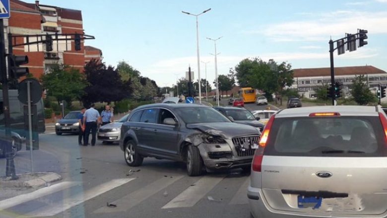 Aksident trafiku te Konviktet e Studentëve në Prishtinë