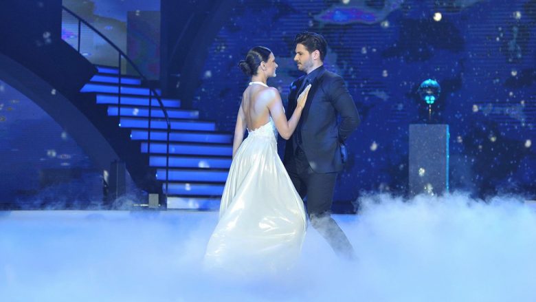 “Të dua Shqipëri”, dedikimi i ‘Çënarit’ pas vallëzimit magjik me Almeda Abazain në skenën e ‘Dancing with the stars’