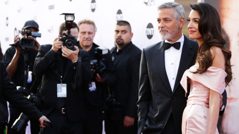 George Clooney merr çmim, Amal me dedikim emocionues: Buzëqeshja jote më bën të shkrihem