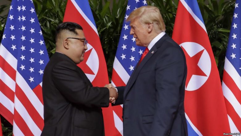 SHBA do të “sfidojë” përkushtimin e Koresë Veriore pas mbajtjes së samitit