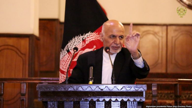 Presidenti afgan njofton për përfundimin e armëpushimit me talibanët