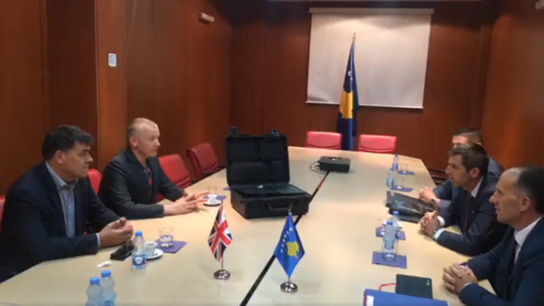Dogana e Kosovës pranon donacion nga Britania e Madhe