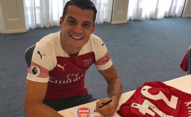 Granit Xhaka konfirmon rinovimin e kontratës dhe numrin 34