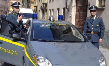 Pjesë e rrjetit të trafikut ndërkombëtar të kokainës, pranga dy shqiptarëve në Itali (Video)