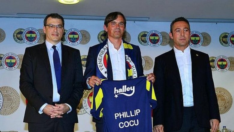 Phillip Cocu prezantohet si trajner i Fenerbahçes