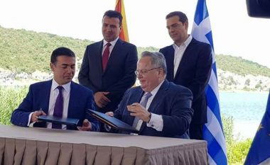 HISTORIKE: Nënshkruhet marrëveshja për emrin mes Greqisë dhe Maqedonisë së veriut (Video)