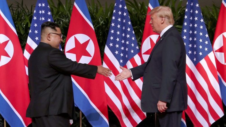 Trump kërkon të takohet me Jong-un