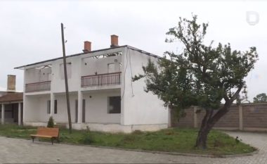Shtëpitë ku u vranë dhjetë anëtarët e familjes Ahmeti, janë shndërruar në muze (Video)