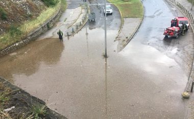 Komuna Qendër – Shkup: Qytetarët të paraqesin dëmet e hapësirave publike të shkaktuar nga stuhia