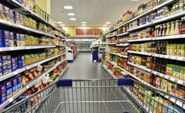 Qytetarët ankohen për shtrenjtimin e produkteve të konsumit