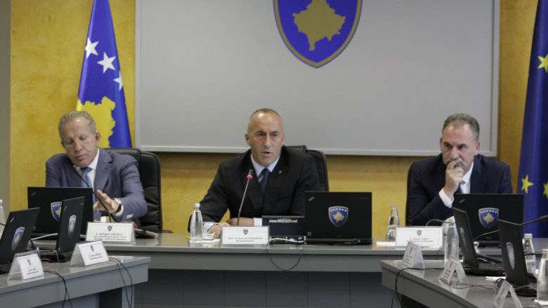 Haradinaj kritikon ministrin Beqaj, arsyeja ishte se mungoi në mbledhjen e Qeverisë