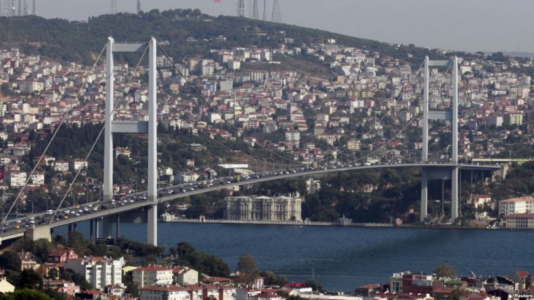 Turqia nis me tarifat hakmarrëse kundër SHBA-së