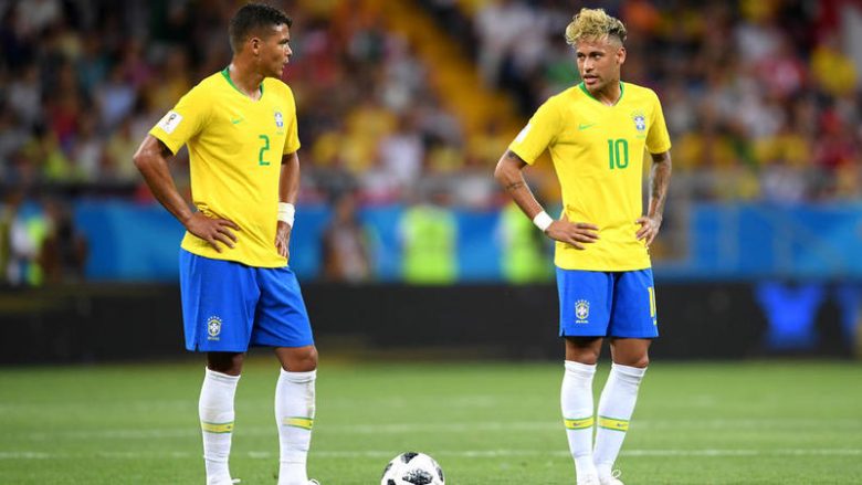 Silva mohon problemet me Neymarin