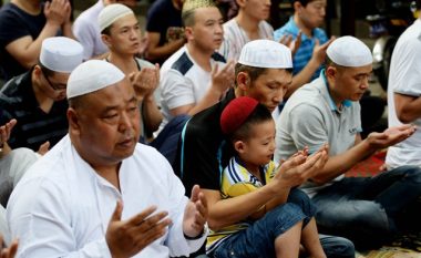 Qeveria kineze vazhdon t’i shtyp myslimanët edhe në Ramazan