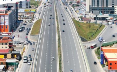Autostrada Tiranë-Durrës e hapur për fundjavë