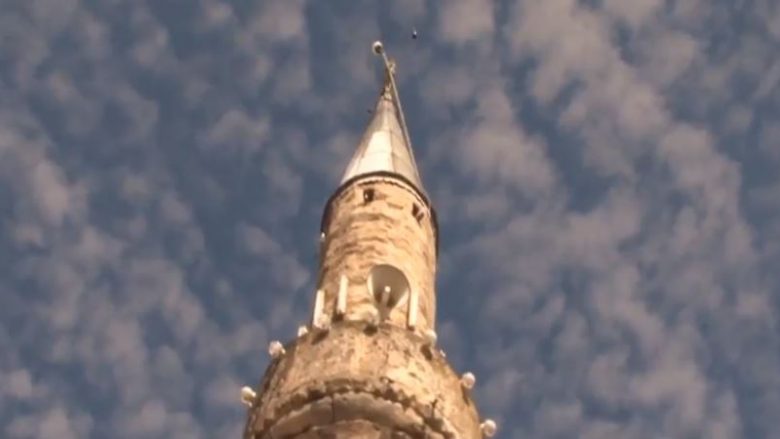 Xhamitë e Pejës, ndër më të vjetrat në rajon (Video)