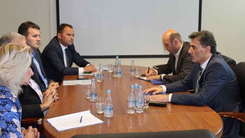 Ministri Yagcilar ka pritur përfaqësuesit e sindikatës së Policisë, Doganës dhe të Shërbyesve Civil