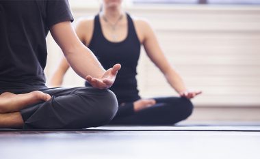 Përfitimet e shumta shëndetësore që na i mundëson joga