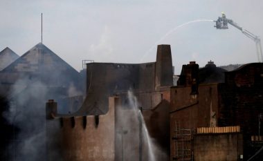 Shkolla e Arteve në Glasgow përfshihet nga zjarri