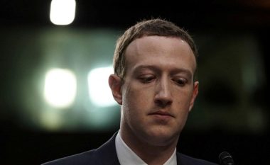 “Grusht shtet” në Facebook? Disa investitorë po kërkojnë nga Zuckerberg që të heq dorë nga “pushteti absolut” mbi kompaninë!