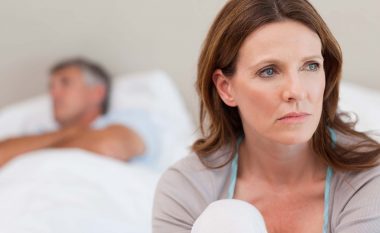 Çka e shkakton menopauzën e parakohshme dhe cilat janë simptomat