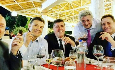 Mirënjohjet e “ambasadorit” Feigenbaltt dhe festa me puro e verë (FOTO)