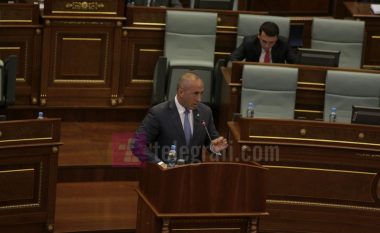 Haradinaj – Vetëvendosjes: Po i qëndroni në krah atij që i ka fajet për krijimin e këtij borxhi