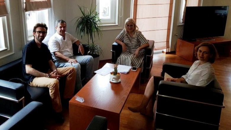 Ministria e Arsimit e Shqipërisë ofron përkrahje për Institutin ATOMI
