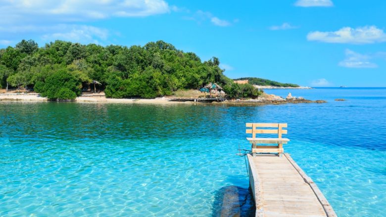 Me ujë të kristaltë dhe ambient magjepsës, këto janë tetë plazhet më përrallore të Shqipërisë