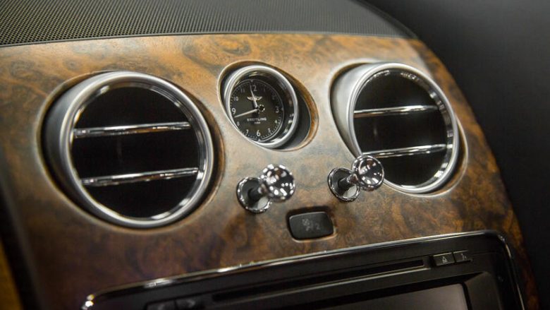 Blerësit e modeleve të reja Bentley, mund të zgjedhin drurin special që shfrytëzohet për enterierë (Foto)
