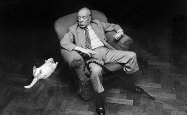 Borgesi në shtëpinë e tij: Politika është një nga format e mërzisë
