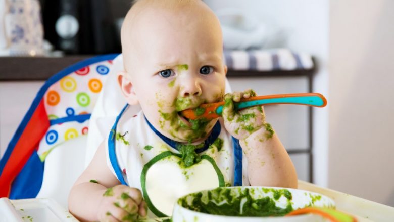 Nga muaji i tetë spinaqi duhet të përfshihet në menynë e ushqimit të bebeve