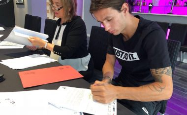 Zyrtare: Celina nënshkruan me Swansean