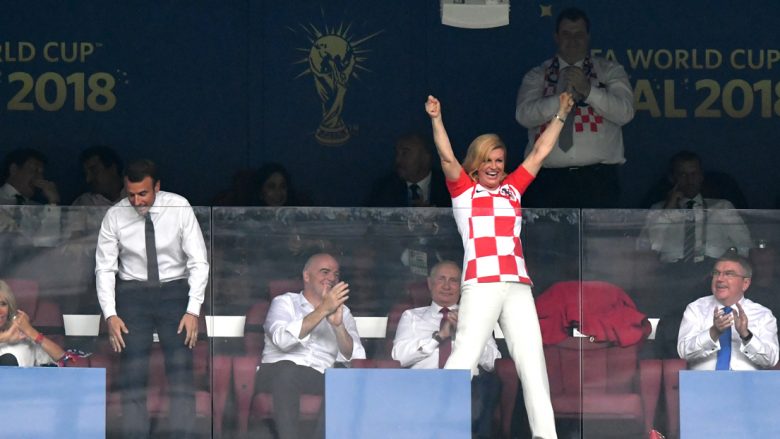 Presidentja kroate i lë në hije të gjithë, bëhet personazhi më i përfolur i Botërorit