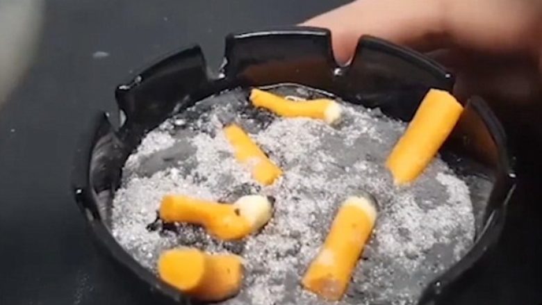 Lodhet nga forma të zakonshme, kuzhinieri punon tortat me pamje të pështira si shpuzore apo portokall i mykur (Video)