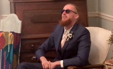 Nusja i dhuron syze me të cilat mund të sheh ngjyra, reagimi mbresëlënës i dhëndrit para dasmës (Video)