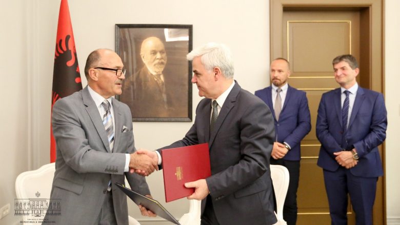 Kosova dhe Shqipëria nënshkruajnë marrëveshje në fushën e forenzikës