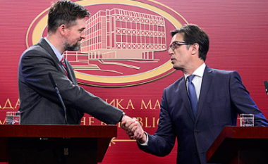 Maqedonia fillon bisedimet për anëtarësim në NATO (Video)