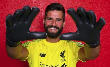 Zyrtare: Alisson i bashkohet Liverpoolit, bëhet portieri më i shtrenjtë në histori