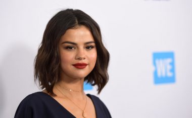 Selena Gomez shkëputet nga bota e Hollywoodit