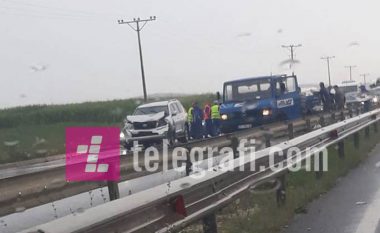 Aksident në Komoran, përfshihen 4 vetura në mesin e tyre eskorta dhe automjeti i presidentit Thaçi (Foto)