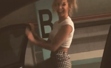 Ana Kabashi me vallëzim provokues në parking të veturave