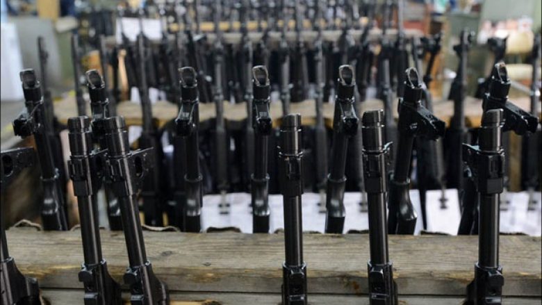 Amnesty International: Serbia të ndalë menjëherë shitjen e armëve në Kamerun