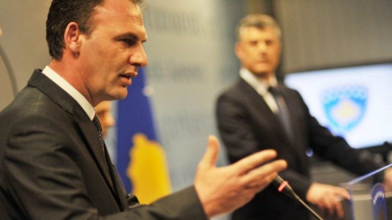 Limaj: Në Bruksel nuk diskutojmë jashtë asaj çka parasheh Kushtetuta e Kosovës