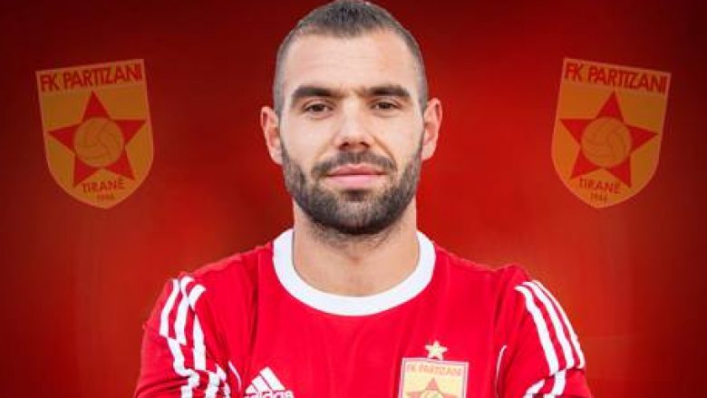 Klubi grek anulon transferimin e shqiptarit Idriz Batha për shkak se bëri shqiponjën me duar