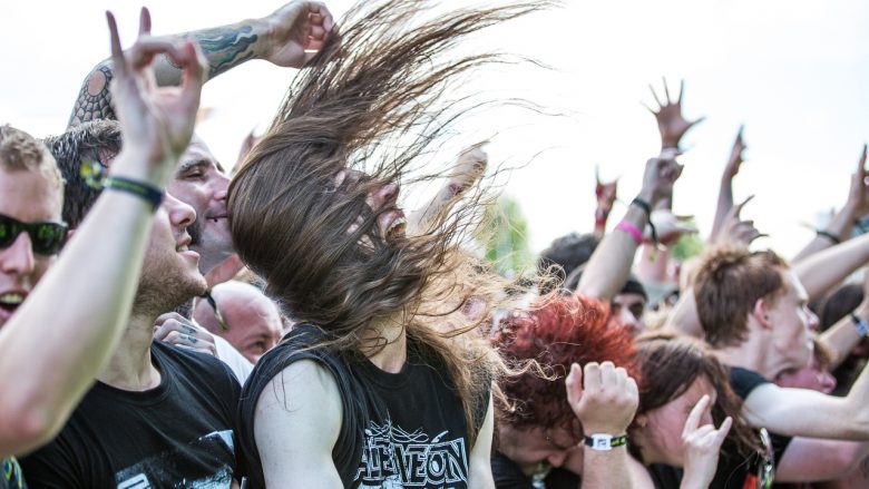 Muzika ‘metal’ nuk është e lidhur me drogën dhe depresionin