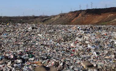 Në Kosovë janë 1572 deponi ilegale të mbeturinave