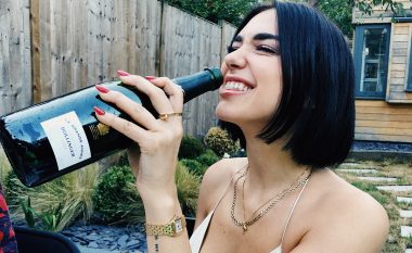 Dua Lipa ka arsye për të festuar, 15 milionë ndjekës në Instagram