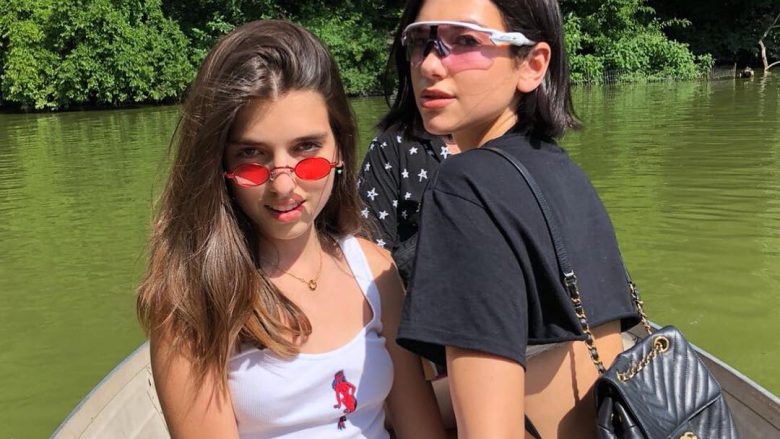 Pas pushimeve në New York, Dua Lipa: Motër, shihemi së shpejti në Prishtinë